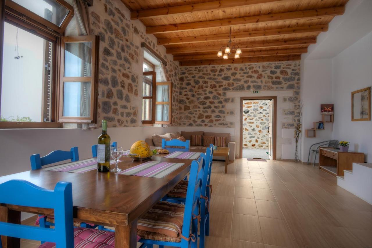 Stone Villa I In Petres Petres  Екстериор снимка