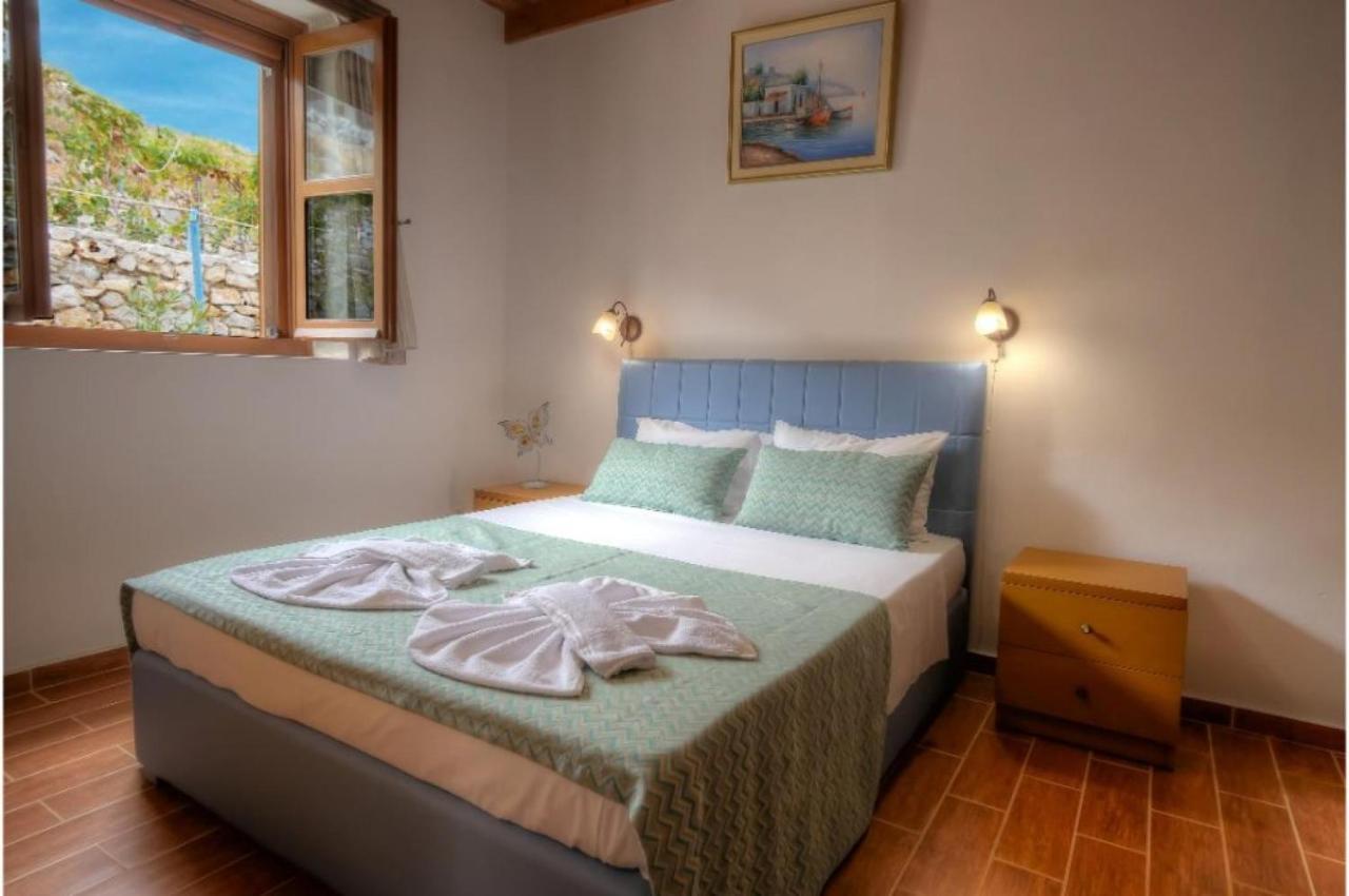 Stone Villa I In Petres Petres  Екстериор снимка