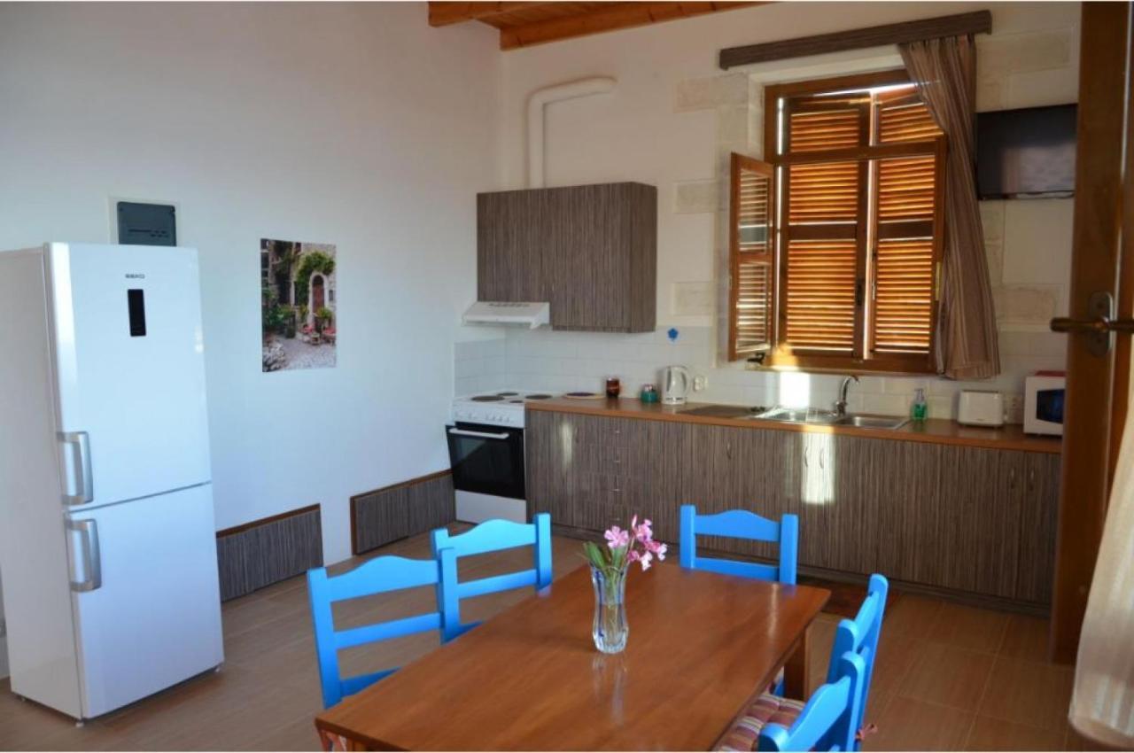 Stone Villa I In Petres Petres  Екстериор снимка