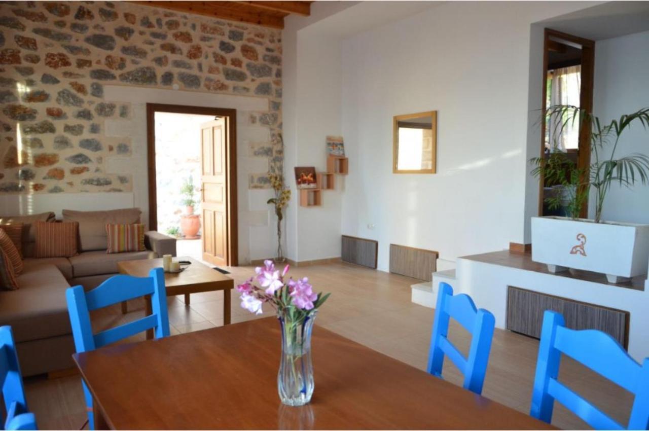 Stone Villa I In Petres Petres  Екстериор снимка